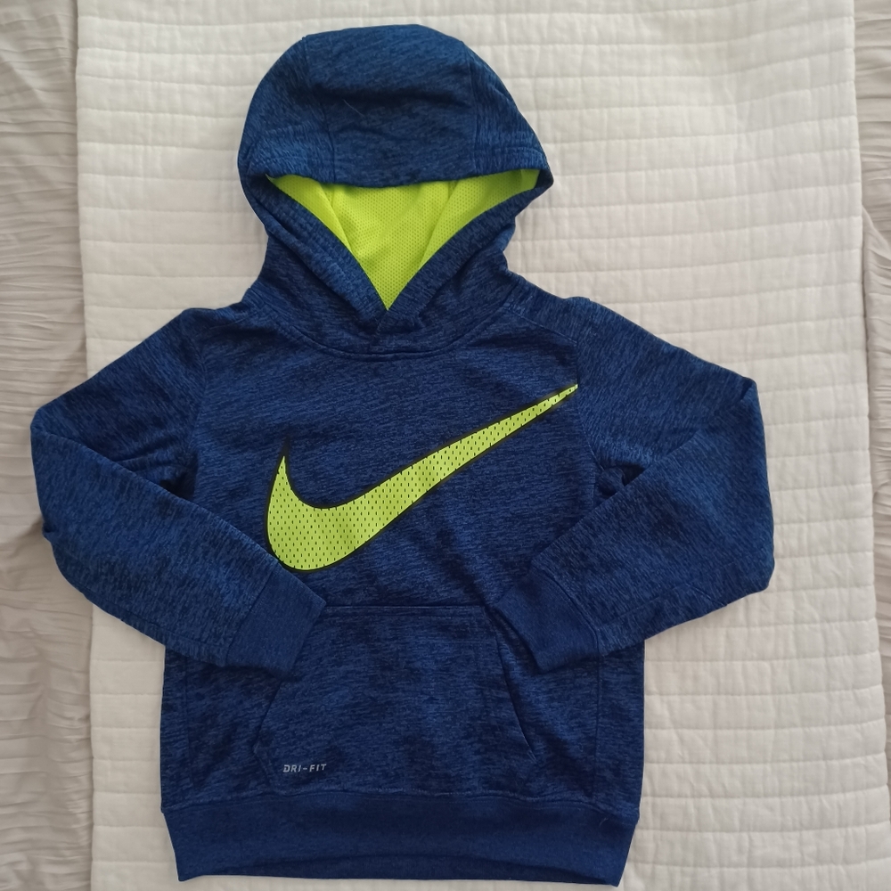 Nike Dri Fit Boys Hooded sweatshirt.  Size XS 4